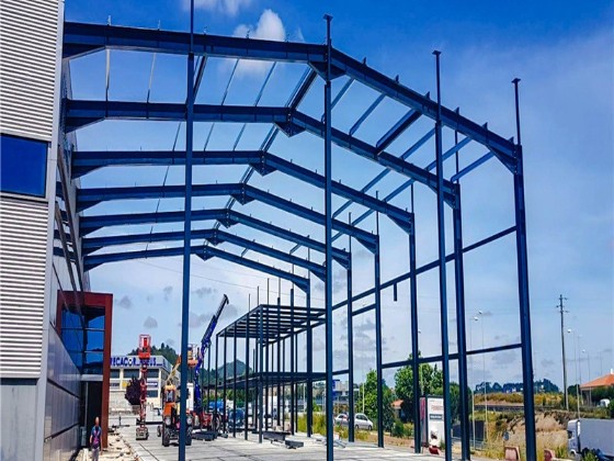 鋼結(jié)構(gòu)廠房